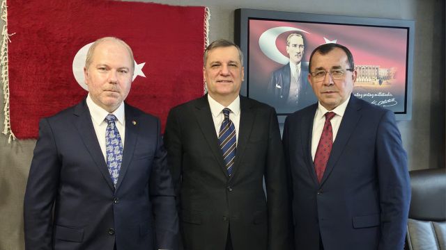 Biga Ticaret Borsasından Vekilimiz Özgür Ceylan'a TBMM’de Ziyaret